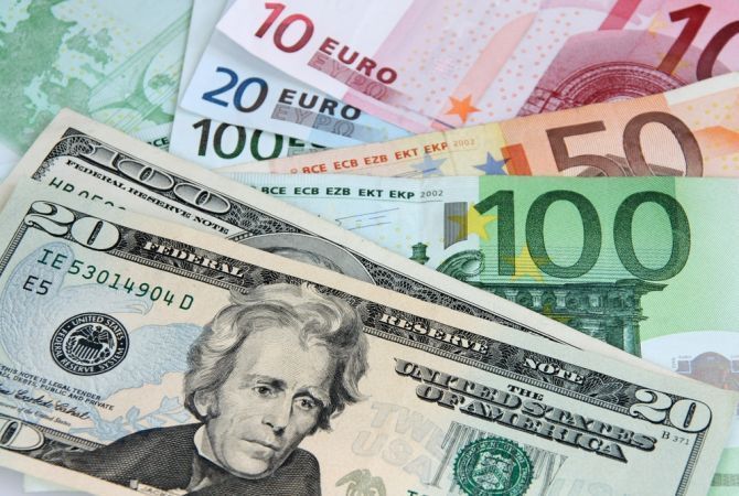 Euro and dollar became cheaper