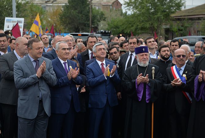 Serzh Sargsyan attend events dedicated to 2700th anniversary of Etchmiadzin