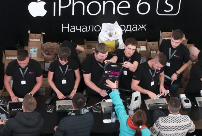 Продажи iPhone 6s и iPhone 6s Plus стартовали в России