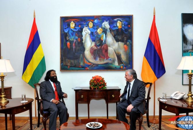 
Глава МИД Маврикий отметил важность развития отношений с Арменией
