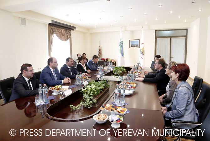 Plessis-Robinson Mayor impressed by Yerevan celebration events