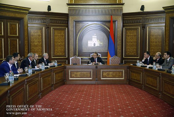  Премьер-министр Армении поручил сформировать рабочую группу для обсуждения 
проблем в сфере производства молочных продуктов 