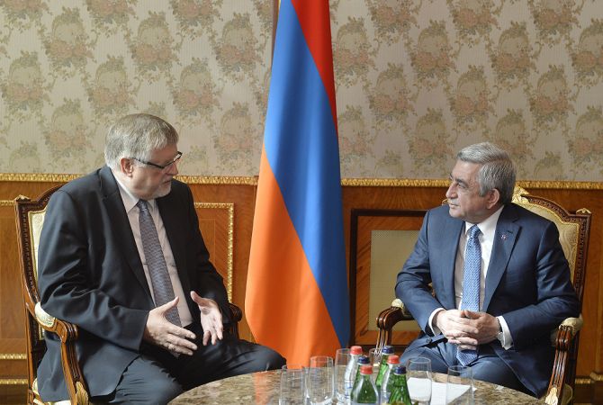  Президент Армении принял Специального представителя ЕС по вопросам Южного Кавказа 
и кризиса в Грузии  