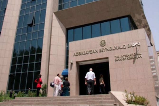Azerbaijani 5,000 Bank Workers Could Be Sacked in 2015