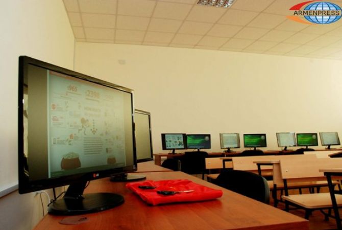  Հայ-հնդկական ՏՀՏ գերազանցության կենտրոնը մեծահասակներին համակարգչից օգտվելու 
տարրական գիտելիքներ կփոխանցի