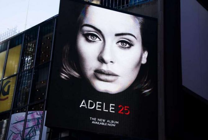 Новый альбом британской певицы Адель установил рекорд по продажам в США