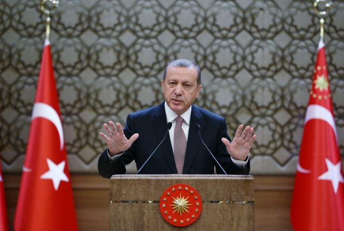 Эрдоган посоветовал России "не играть с огнем"