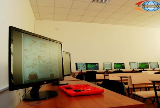 Այնթափ գյուղի միջնակարգ դպրոցը համալրվել է համակարգչային դասասենյակով 