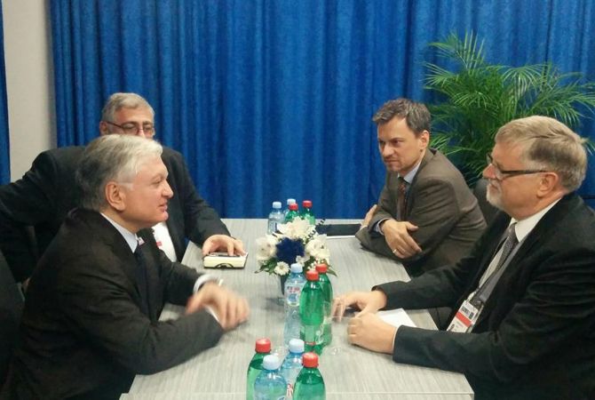 Глава МИД Армении и спецпредставитель ЕС обсудили переговорный процесс по 
урегулированию нагорно-карабахского конфликта
