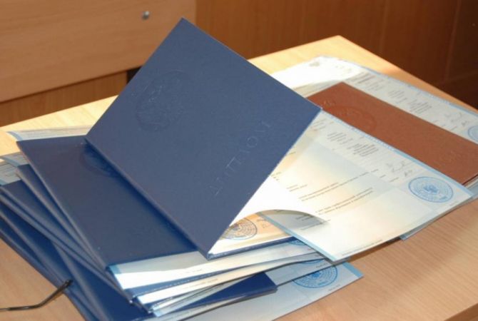  В прошлом году в Азербайджане было выявлено 38 фальшивых медицинских дипломов
 