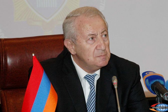 Горик  Акопян не  исключает возможности объединения  СНБ и полиции 