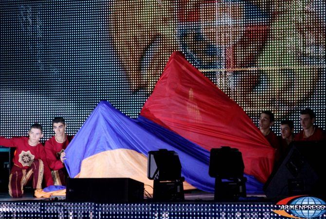 Министерство культуры объявляет конкурс на создание символа и девиза 25-летия 
независимости Армении