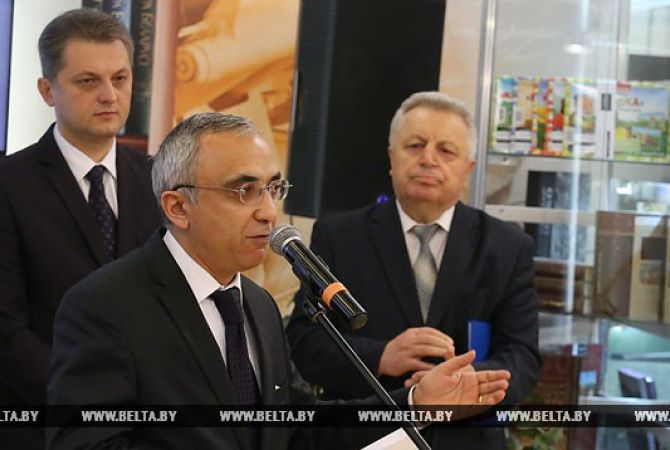 Беларусь и Армения будут сотрудничать в сфере книгообмена и перевода авторов на 
национальные языки