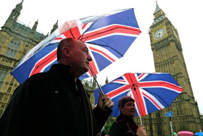Опрос: число сторонников выхода Великобритании из ЕС растет
