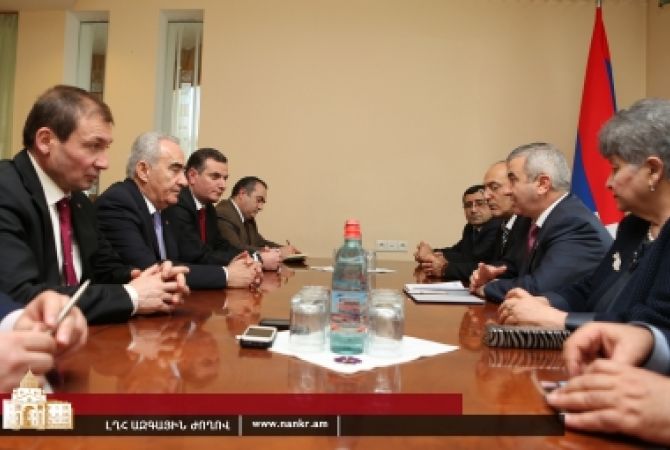 Спикер НС Армении отметил важность укрепления межпарламентских связей Армения-
НКР