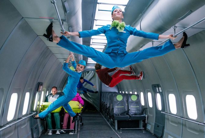 Американская группа сняла клип в Звездном городке с российскими гимнастками