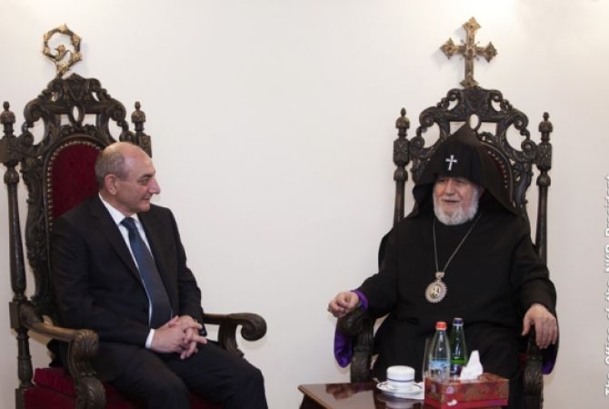  Президент Арцаха отметил важную роль Армянской Апостольской Церкви  в  укреплении 
независимой армянской государственности и триединства   