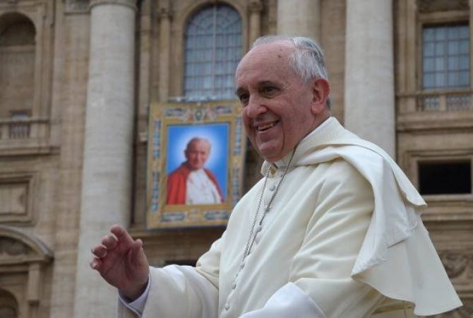 Հռոմի Պապը միության խորհրդանիշ քար է նվիրել Գյումրիի Սրբոց Նահատակաց եկեղեցուն
