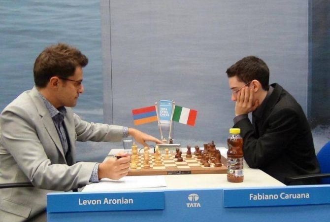 Левон Аронян сыграл вничью с американцем Фабиано Каруаной в пятом туре шахматного 
турнира претендентов в Москве