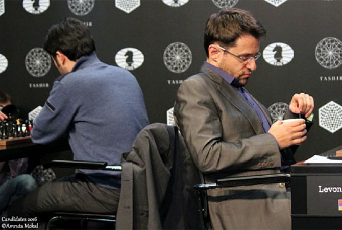 Day Off at Candidates Tournament: Aronian behind leaders by 1 point