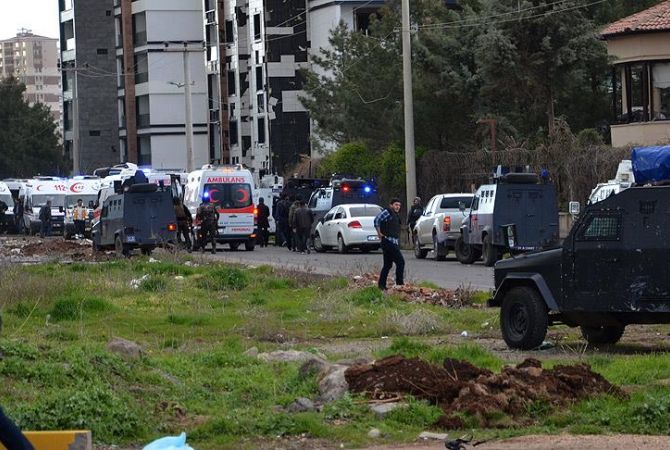  Семь сотрудников турецкой полиции погибли при взрыве в Диярбакыре 