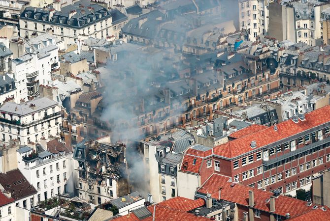 17 injured as huge gas explosion hits residential building in central Paris