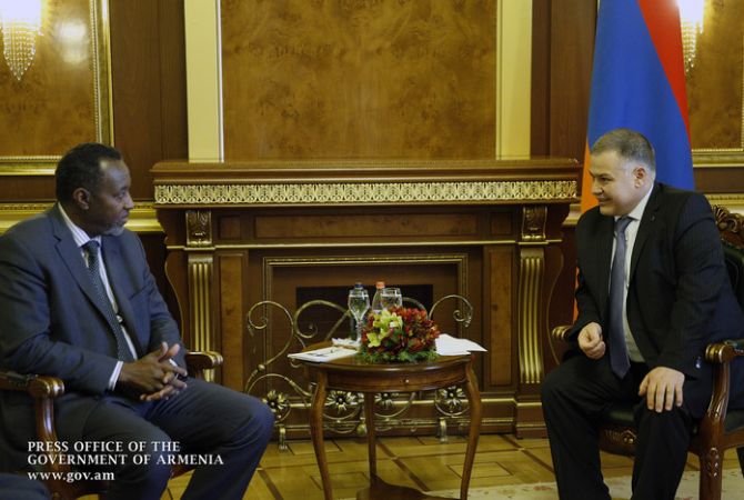 Министр-руководитель аппарата правительства Армении принял генерального директора 
Всемирного почтового союза