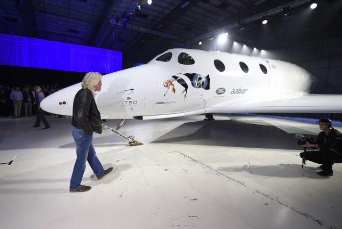  NASA: Virgin Galactic может уже в будущем году доставить в космос туристов 