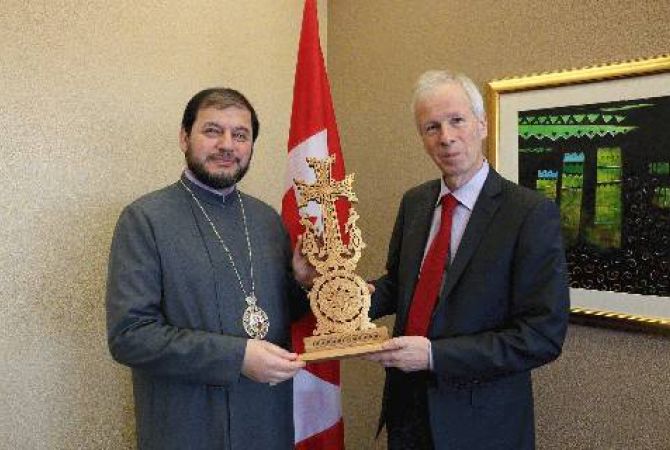 Духовный  лидер армян Канады представил министру  ИД страны факты  агрессии 
Азербайджана