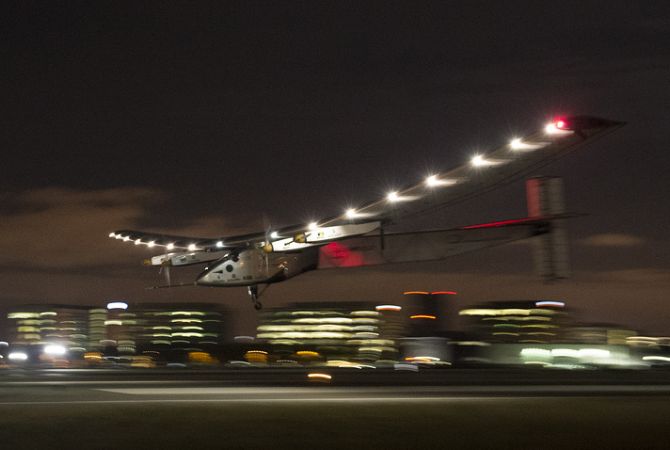 Самолет на солнечных батареях Solar Impulse 2 возобновил полет над США