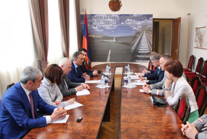 Министр транспорта и связи Армении отметил важность единой позиции с РЖД по 
вопросу строительства железной дороги Армения-Иран