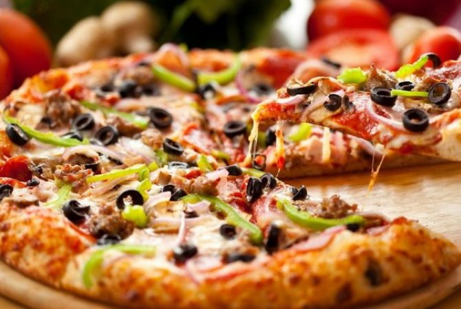 Суд разрешил итальянцу выплачивать алименты пиццей