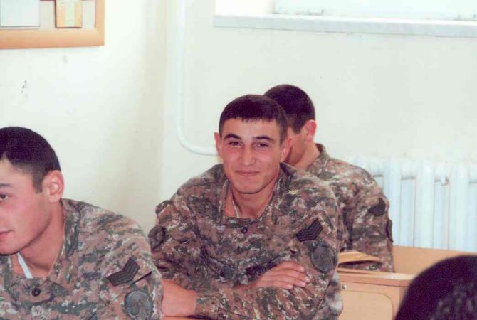 “He extinguished like a candle to give us light” – Lieutenant Meruzhan Stepanyan posthumously 
awarded with "Combat Cross" of 1st degree