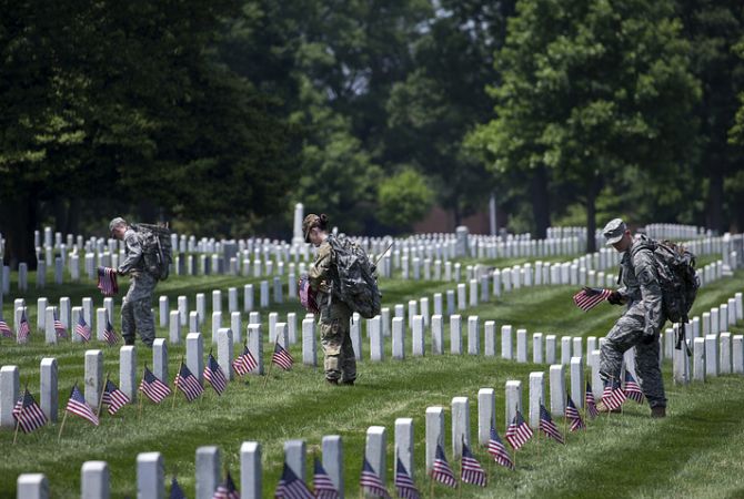 Ամերիկացիները նշում են Հիշատակի օրը