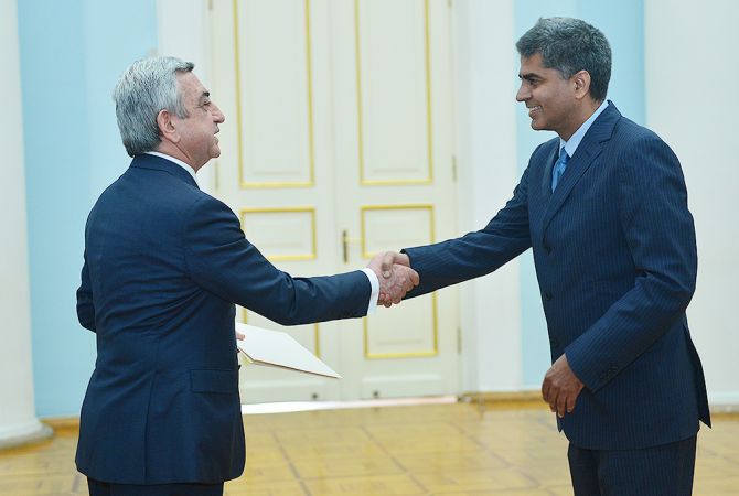 Newly appointed Ambassador of India presents credentials to President Sargsyan 