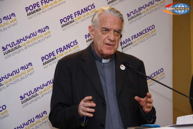 Pope Francis decided to use word “genocide” during his speech - Federico Lombardi