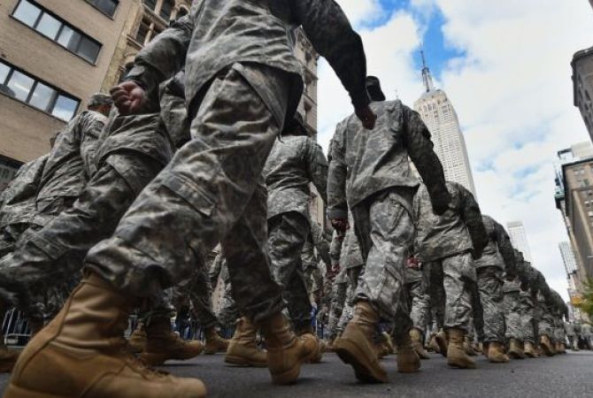 Армия США снимет запрет на работу трансгендеров в качестве обслуживающего 
персонала	