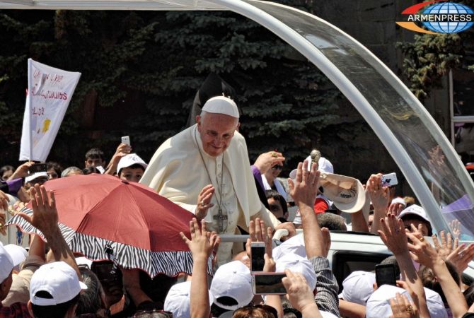 Pope Francis promises to tell Azerbaijanis the truth he have seen after visiting Armenia