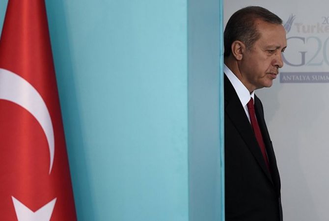 إردوغان يرسل رسالة اعتذار إلى بوتين لإسقط الطائرة الروسية
-أريد أن أعبر عن عميق تعازيي مرة أخرى...وأقول سامحونا 