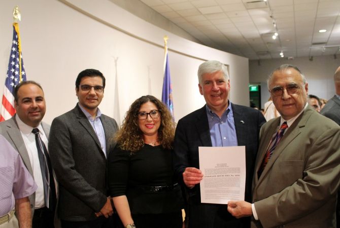 Michigan Governor signs law on teaching Armenian Genocide in schools