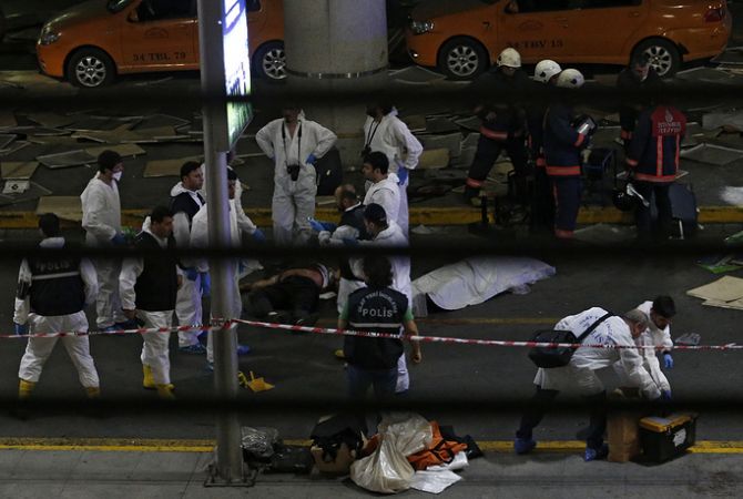 Генсек ООН осудил теракт в аэропорту Стамбула и призвал усилить борьбу с 
терроризмом