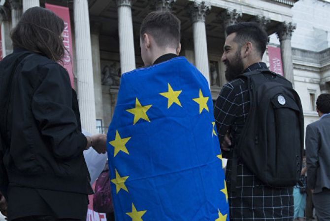  Петиция по повторному референдуму о Brexit набрала более 4 млн подписей 