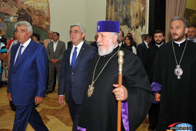 Президент Армении присутствовал на приеме по случаю Дня Конституции