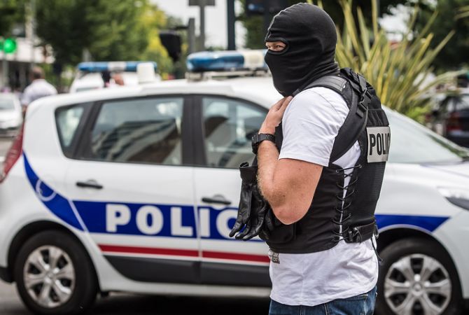 Неизвестные, захватившие заложников в церкви на севере Франции, нейтрализованы