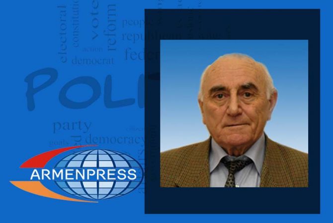  Умер заслуженный деятель науки Армении филолог Левон Езекян 