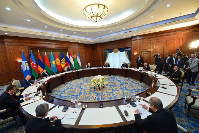 В Бишкеке началось заседание Совета глав государств СНГ в узком составе