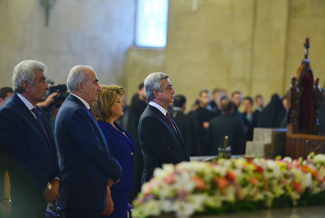  Президент присутствовал на церковной службе по случаю 25-летнего юбилея 
Независимости Республики Армения 