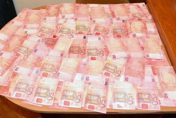 NSS Armenia arrests 3 persons preparing to sell in Armenia euros withdrawn from circulation