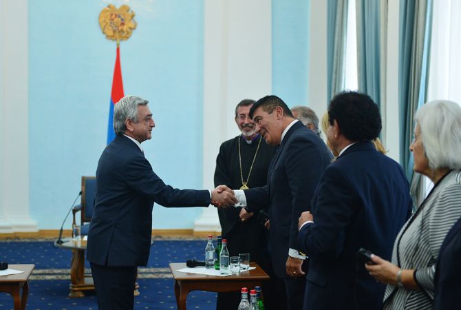 Президент Серж Саргсян принял делегацию Армянского фонда помощи