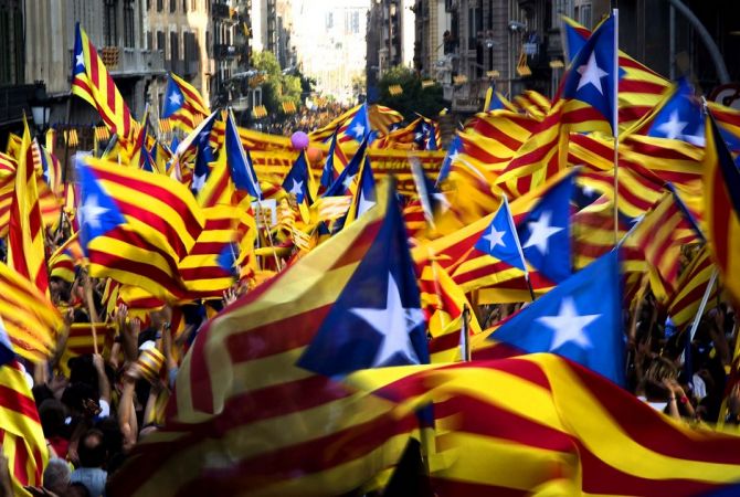 Catalonia promises independence referendum in 2017